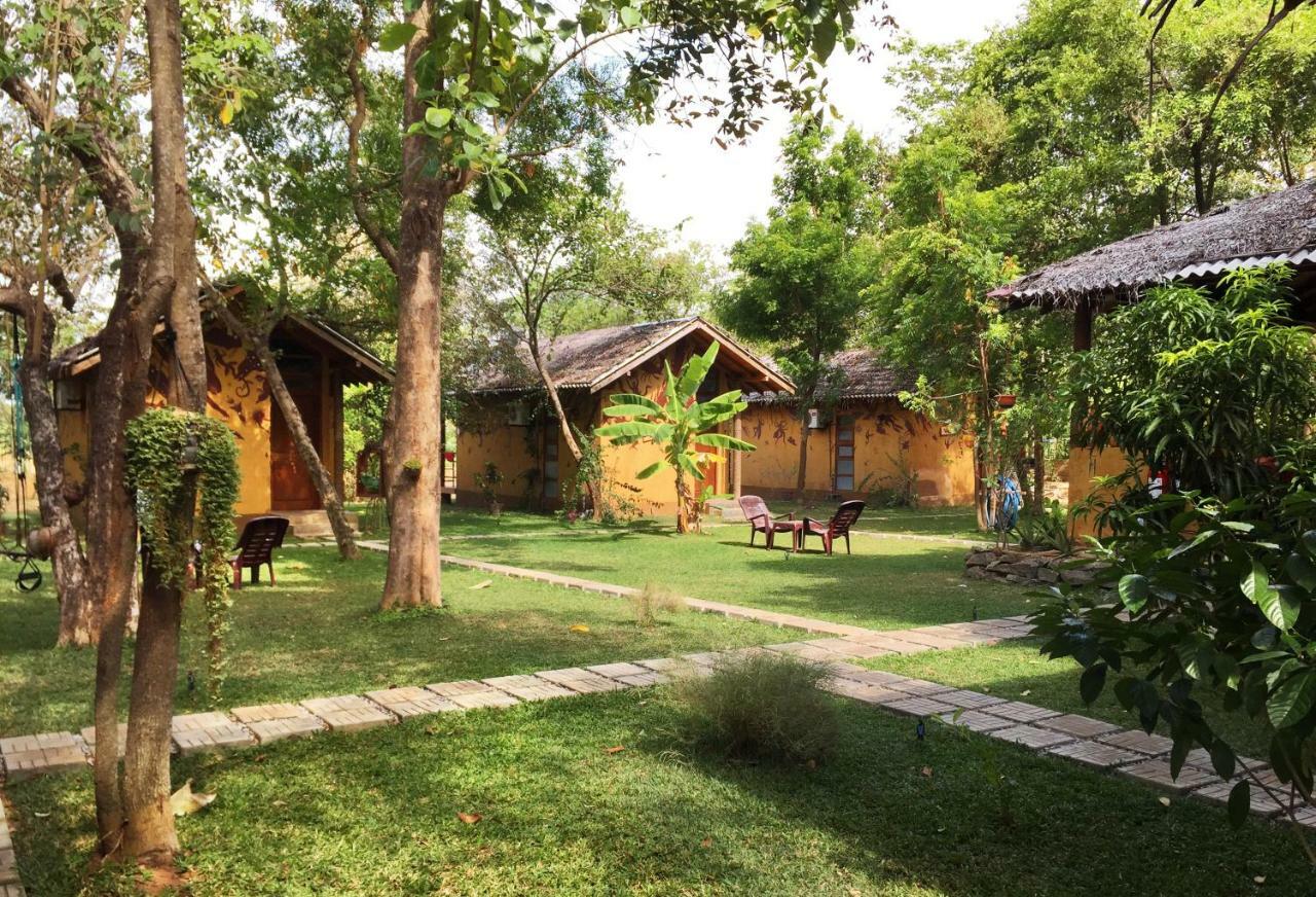 Sat Nam Village Eco-Hotel Sigiriya Dış mekan fotoğraf